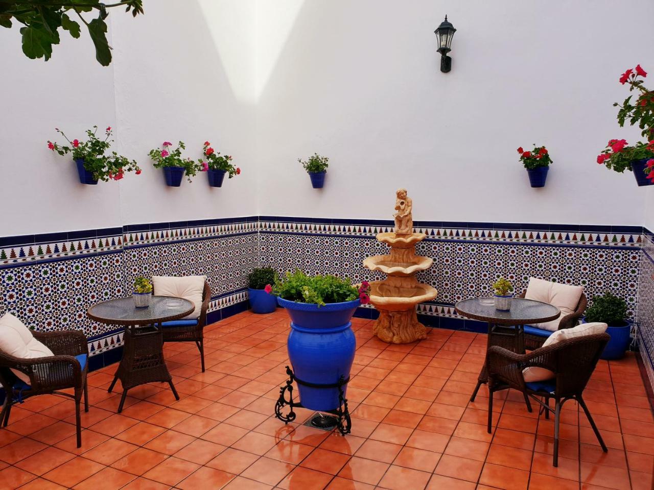Hostal Bodega Коніль-де-ла-Фронтера Екстер'єр фото
